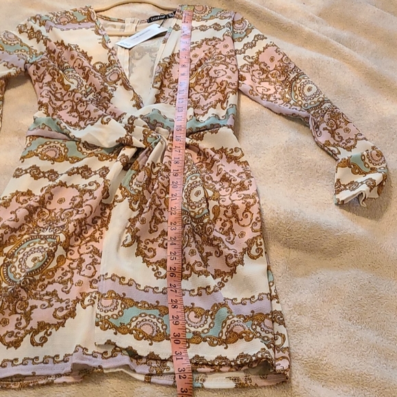 Boohoo Lottie Scarf Print Twist Wrap Shift Dress - Picture 8 of 11